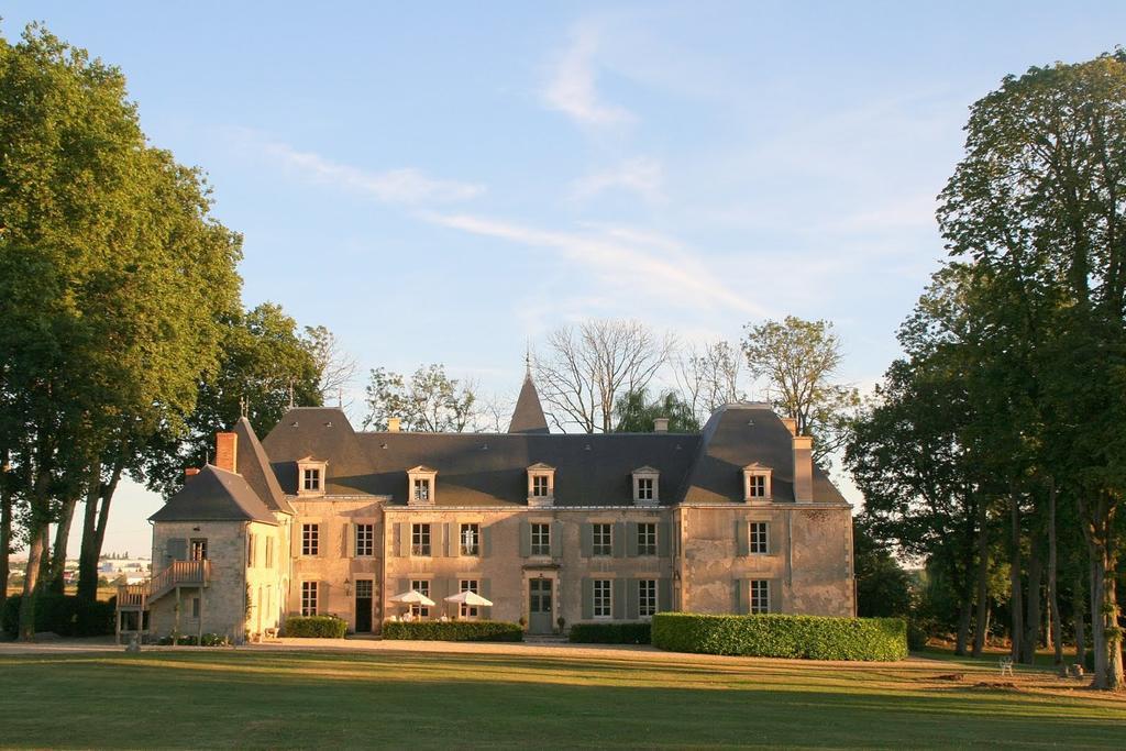 Chateau De Planchevienne Magny-Cours Exteriör bild